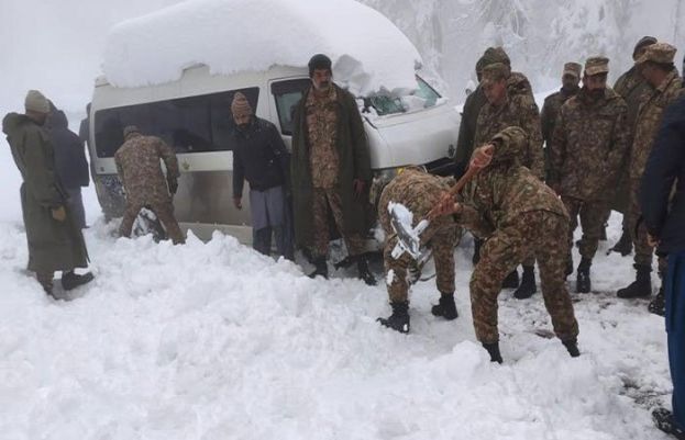 371 tourists have been shifted to the relief camps set up by the Pakistan Army:NDMA