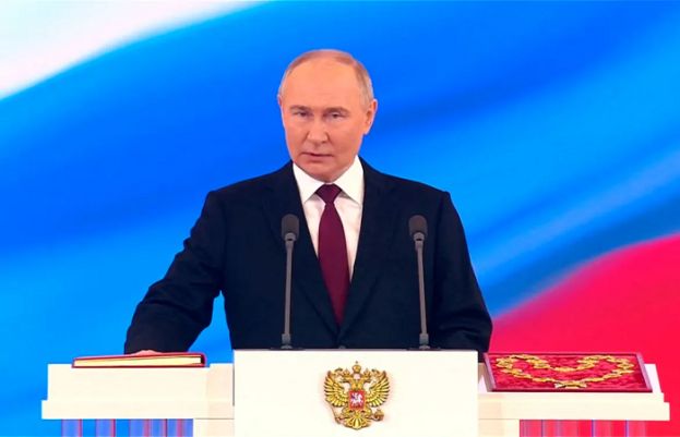 Vladimir Putin takes oath as president of Russia for 5th term