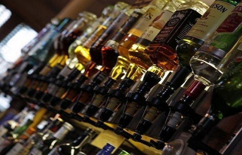 Sindh: SC scraps SHC order to seal liquor shops