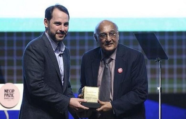 Pakistani writer and poet Amjad Islam Amjad receiving the prestigious Necip Fazil International Culture and Art Award at a ceremony in Istanbul 