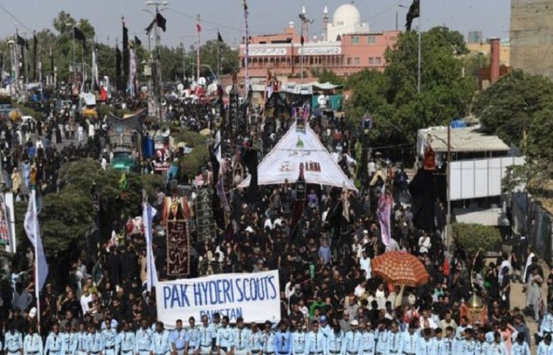 Main processions of Ashura underway across country amid tight security