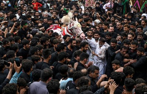 9th Muharram processions taken out across country amid strict security