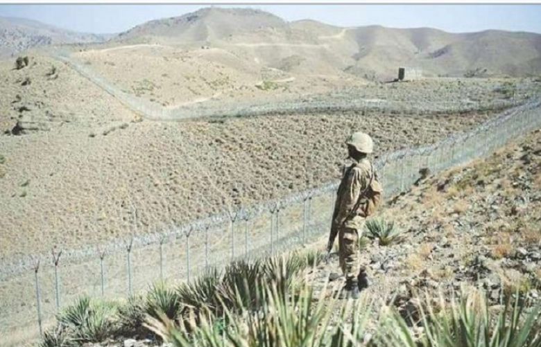 4 Pakistan Army soldiers martyred in firing by militants on western border