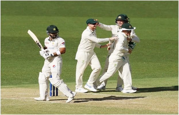 First Test: Australia on top after dismissing Pakistan for 271 in first innings