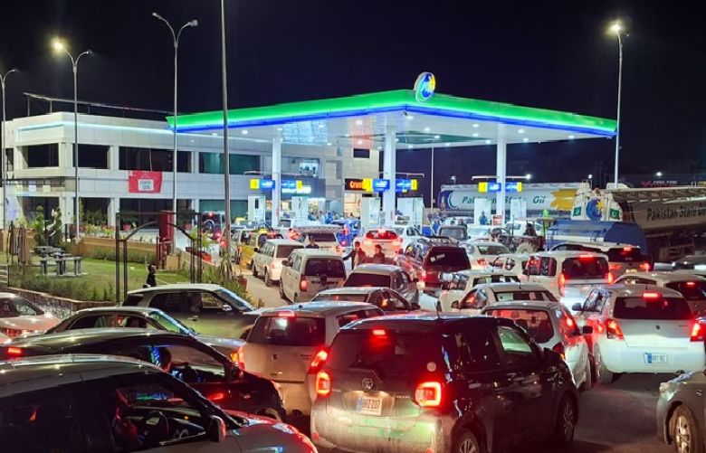 Govt slashes petrol price by Rs1.60, hikes diesel by Rs1.64 per litre