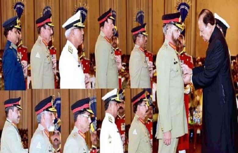President Mamnoon confers military awards to Armed Forces