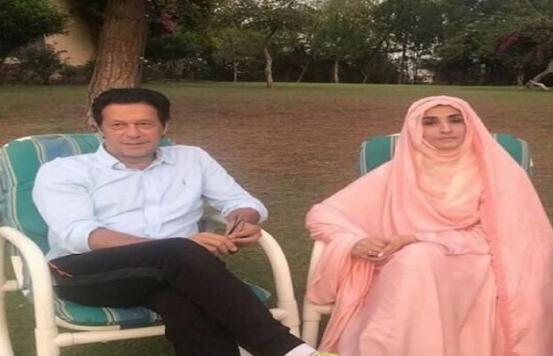 Imran's wife reconciles women workers protesting over party tickets