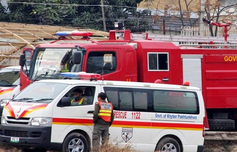 Three killed, 16 injured in Faisalabad accident