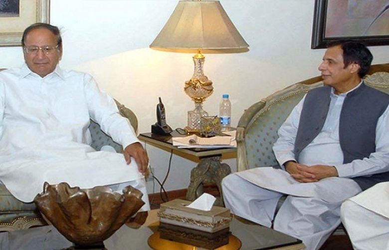 PML-Q leaders Chaudhry Shujaat Hussain and his cousin, Chaudhry Pervez Elahi