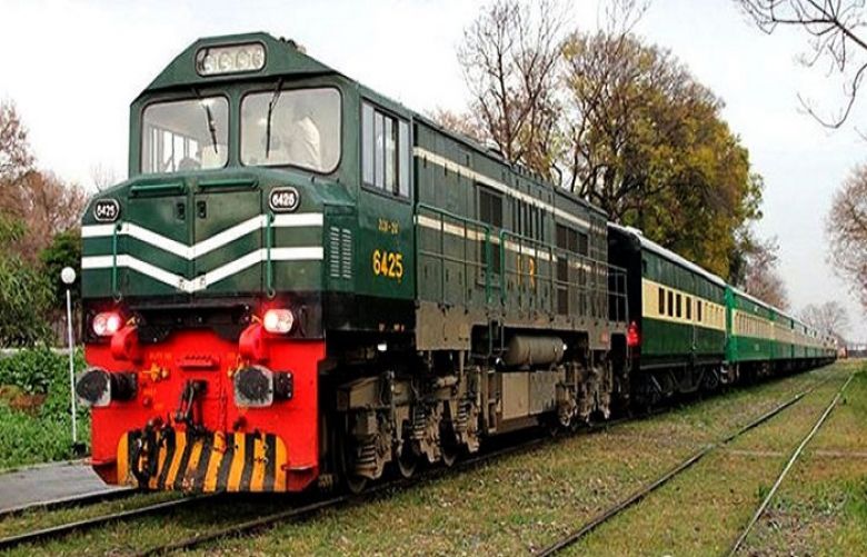 Govt decides to partially resume train service before Eid