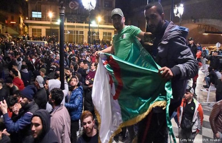 Algeria: Protesters reject president&#039;s &#039;compromise&#039;