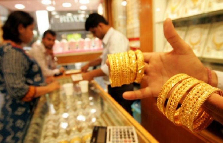 Gold price has increased by Rs200 in Pakistan