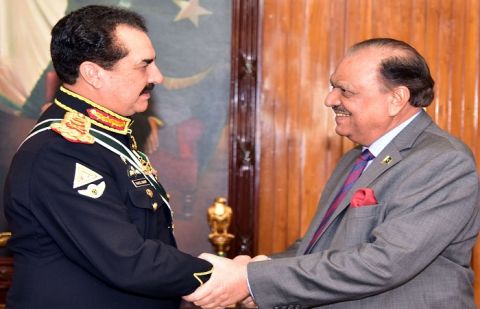President Mamnoon Hussain and  Army Chief General Raheel Sharif