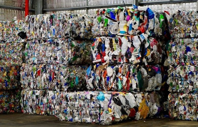 France to set penalities on non-recycled plastic next year