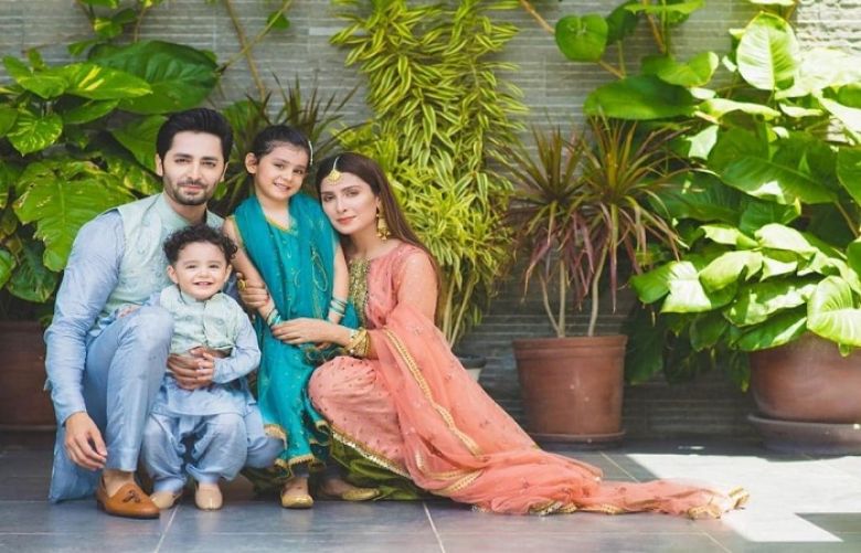 Actress Ayeza Khan with family