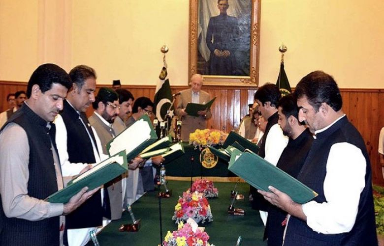 Members of Balochistan cabinet take oath of office