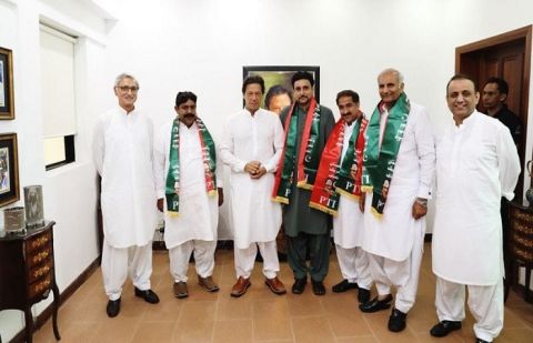 Four independent MPA's of Punjab joined PTI