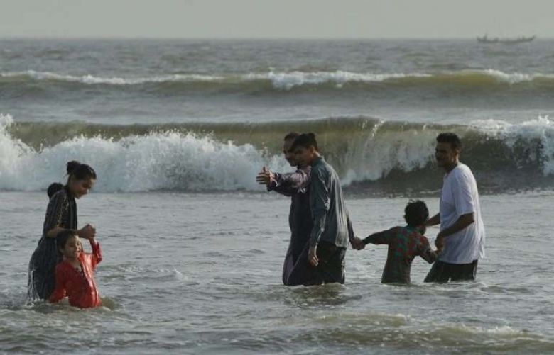 The Pakistan Meteorological Department (PMD) has warned of a heatwave that is expected to hit Karachi from May 1 to 3.