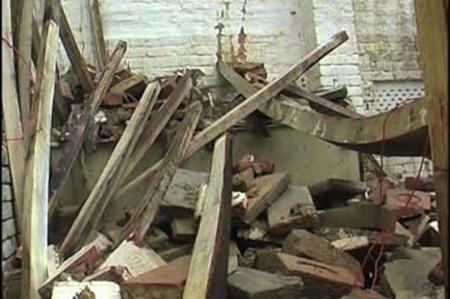 Peshawar: Roof collapse kills two kids