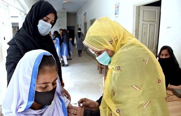 Pakistan approves Sinopharm, Sinovac vaccines for children above 12