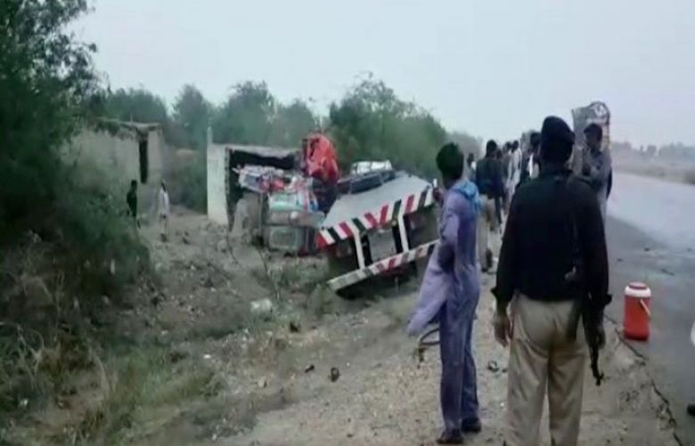 17 dead, 13 wounded as truck collides with passenger bus near Matiari