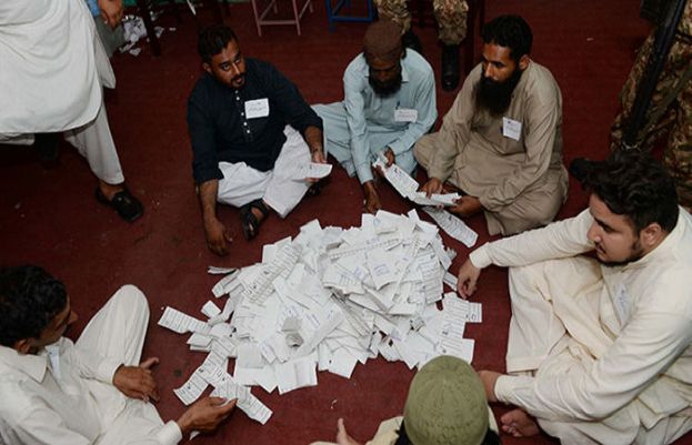 Vote count underway as polling ends for 63 LG seats in Sindh