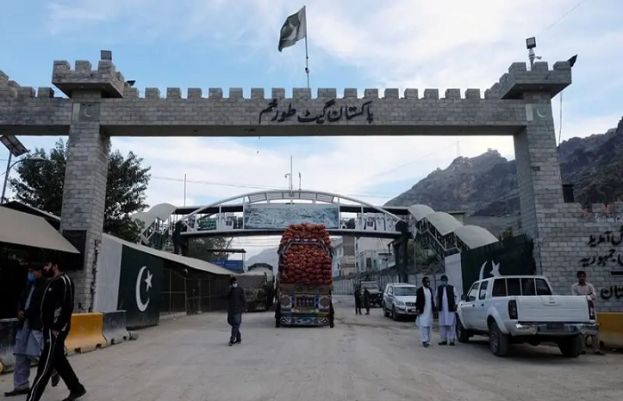 Torkham Border Reopens After 20 Days, Pakistan Resumes Afghan Repatriation