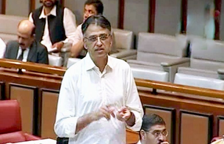 Action will taken against tax defaulters by govt: Asad Umer