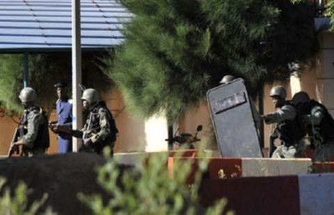 Mali attack: Special forces storm hotel to free hostages