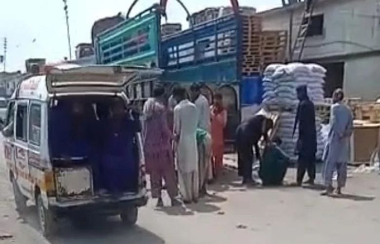22 labourers were found unconscious at a warehouse in Karachi