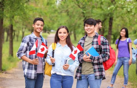 5 best scholarships for international students in Canada