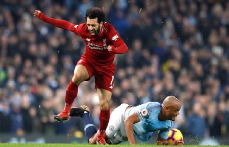Jurgen Klopp claimed Vincent Kompany should have been sent off for his ugly foul on Mohamed Salah as Liverpool´s title charge