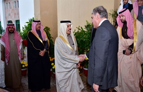 Newly appointed Saudi FM meets counterpart Qureshi,