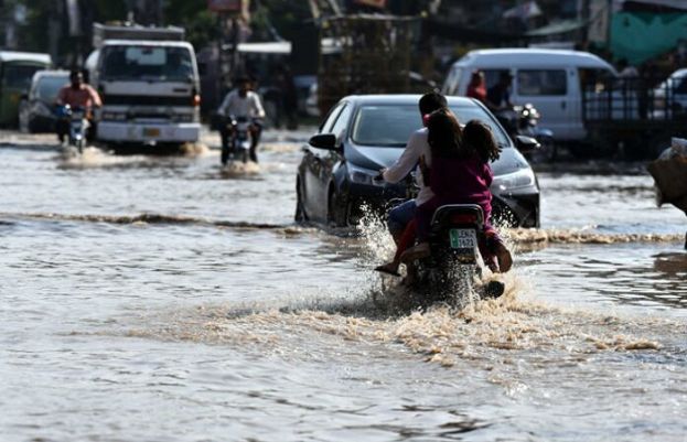  Massive rains, flash floods kill nearly 100 in Pakistan