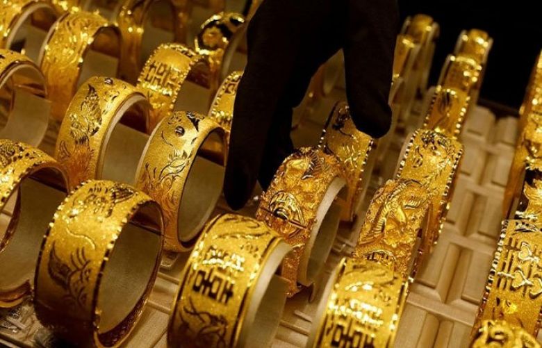 Gold prices fall further in local market
