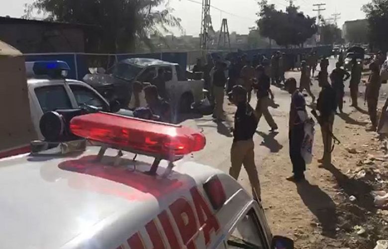 Five police officials among eight injured in Quetta attack
