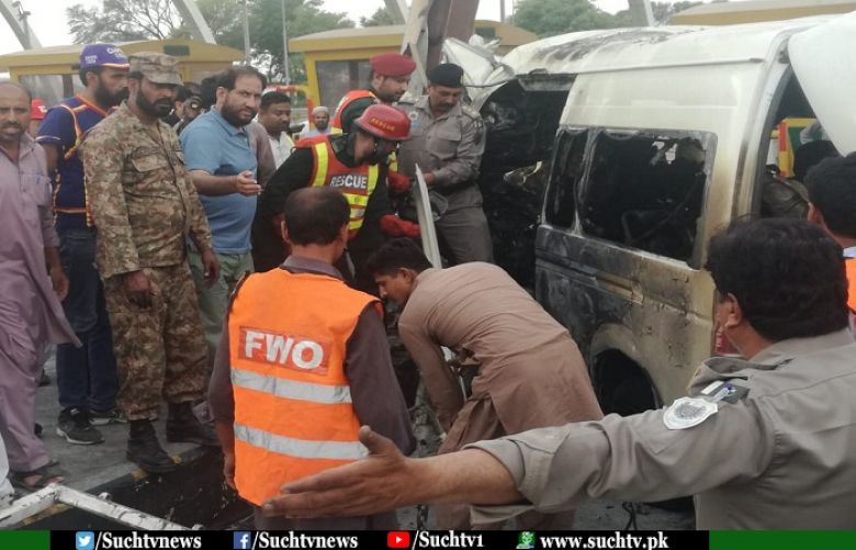 12 killed In Road Accident at Islamabad toll plaza