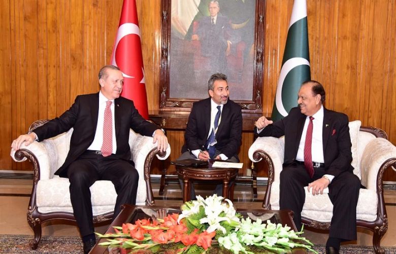 President Mamnoon Hussain and Turkish President Recep Tayyip Erdogan