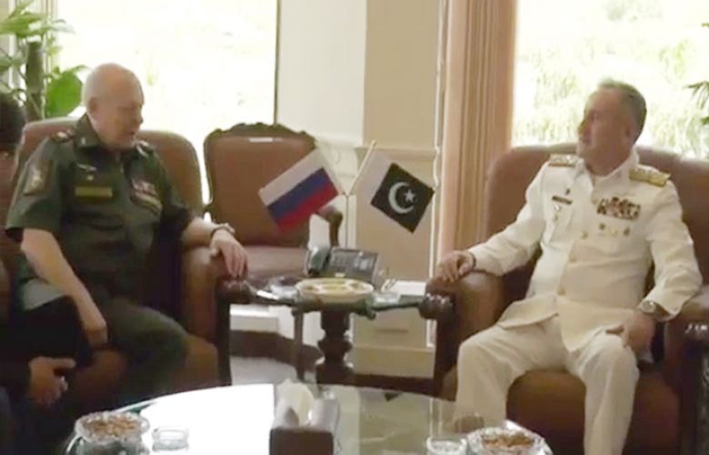 Russian commander appreciates Pak Navy’s role in maintaining peace