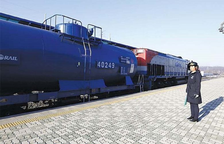 N. Korean train enters China, fuels talk of Kim visit