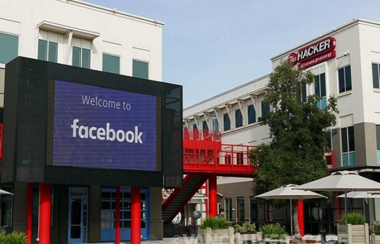 Bomb threat spurs evacuation at Facebook&#039;s Silicon Valley campus