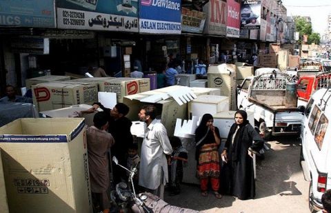 CJP orders Karachi mayor to end encroachments in 15 days