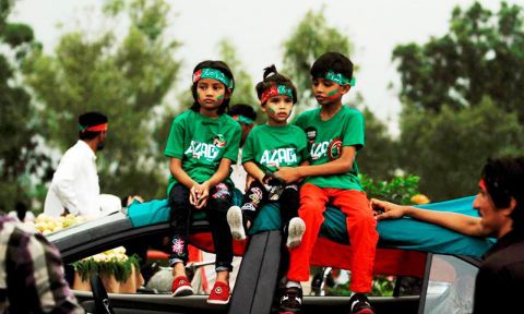 Child supporters attending the Azadi March 