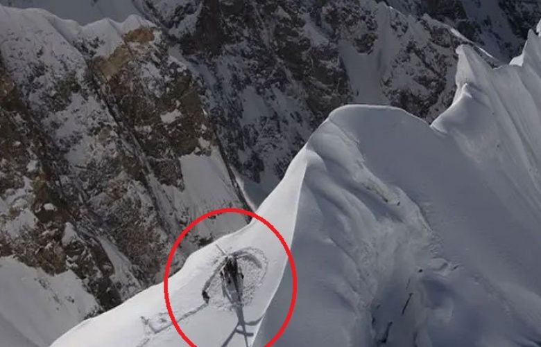 Pak Army rescues two British mountaineers in Chitral