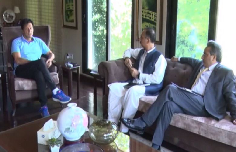 PM Imran directs for action against power, gas pilferers