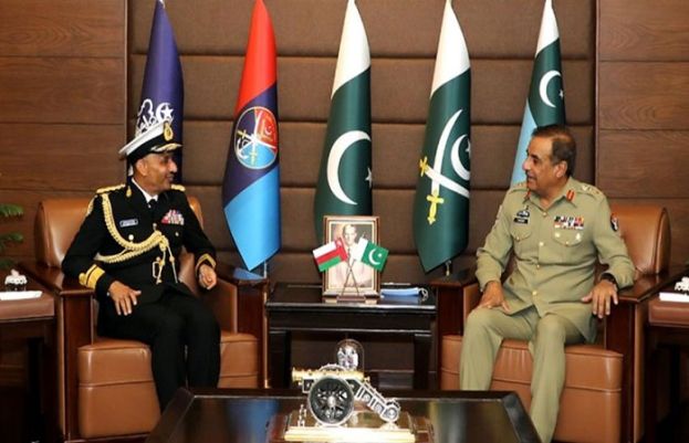 Chairman Joint Chiefs of Staff Committee General Nadeem Raza and Commander of Royal Navy of Oman Admiral Saif Nasser Mohsen Al Rahbi