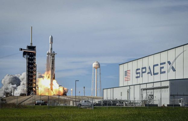 SpaceX said Thursday that its debris recovery efforts following last week’s Starship explosion have faced obstacles, and it is seeking cooperation from Mexico, whose president has suggested possible legal action against the company.