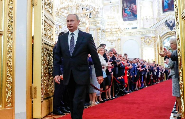 Russia&#039;s Putin sworn in for another six years in office