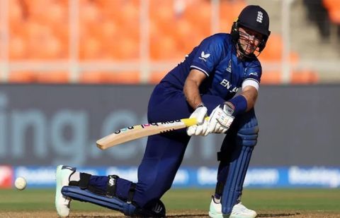 England opt to bat first against Netherlands