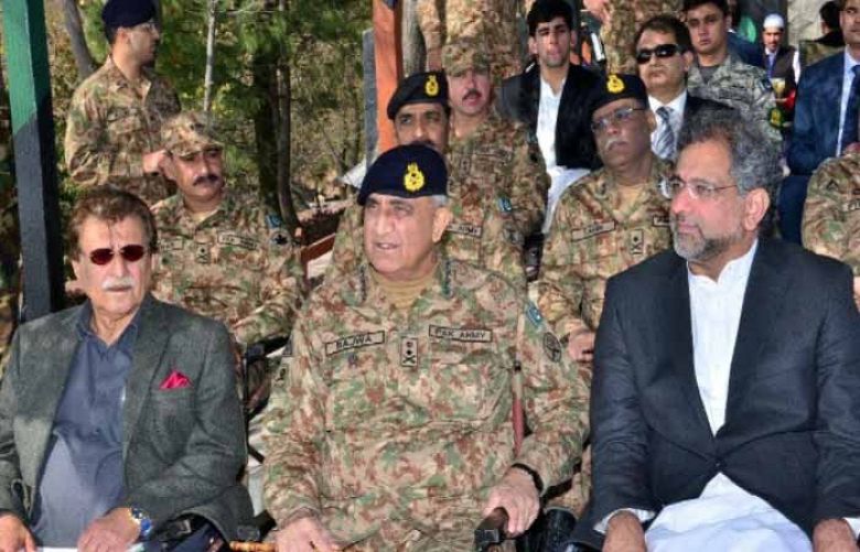 Prime Minister Shahid Khaqan Abbasi, accompanied by Chief of Army Staff Qamar Javed Bajwa, visited the Line of Control (LoC) 